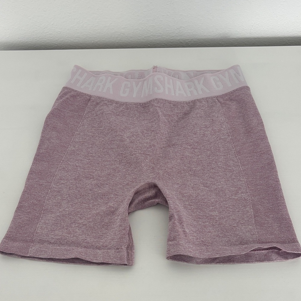 Gymshark Women’s Light Pink Biker Shorts